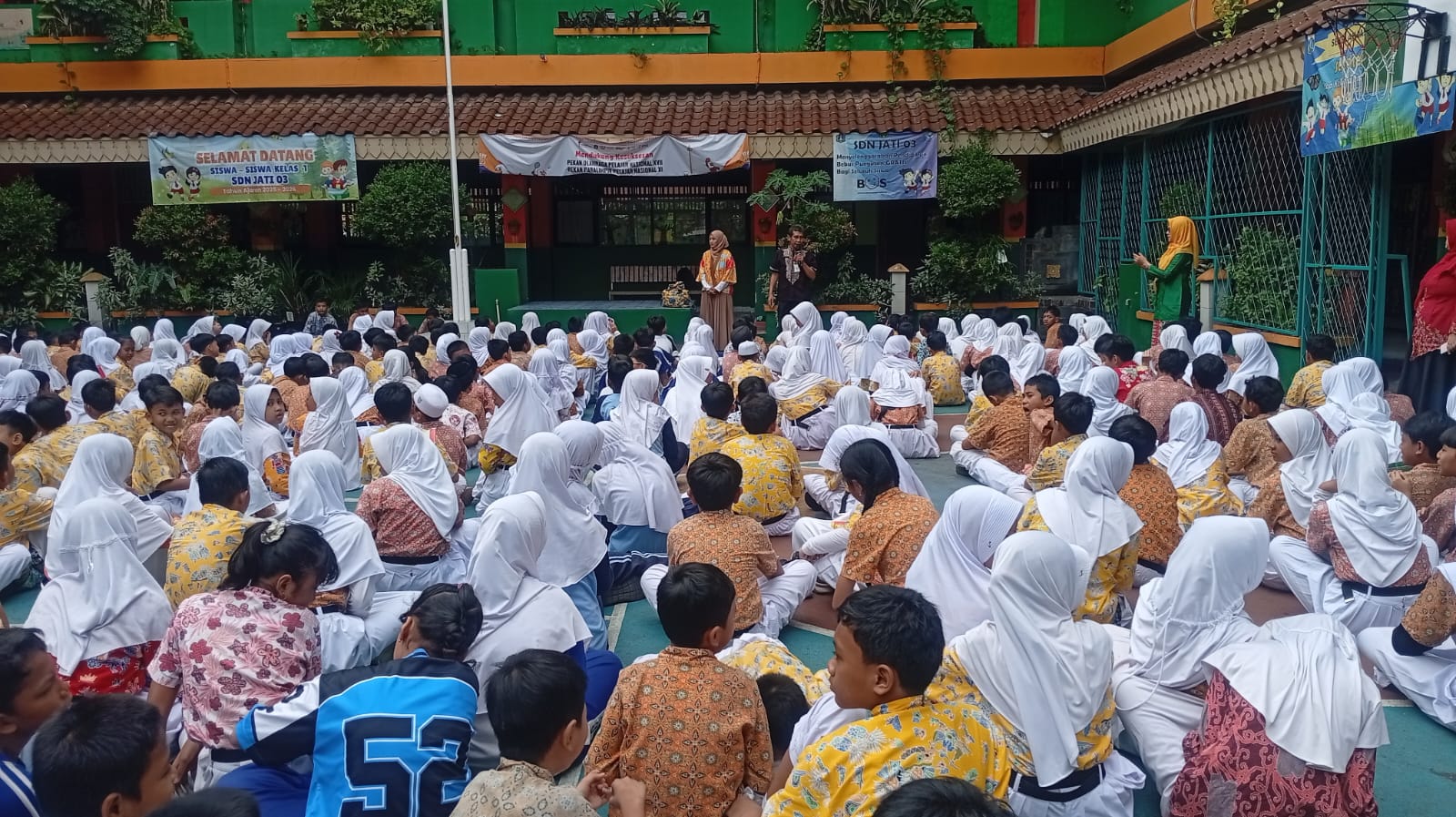Wisata LiterAsyik Ke SDN Jati 03